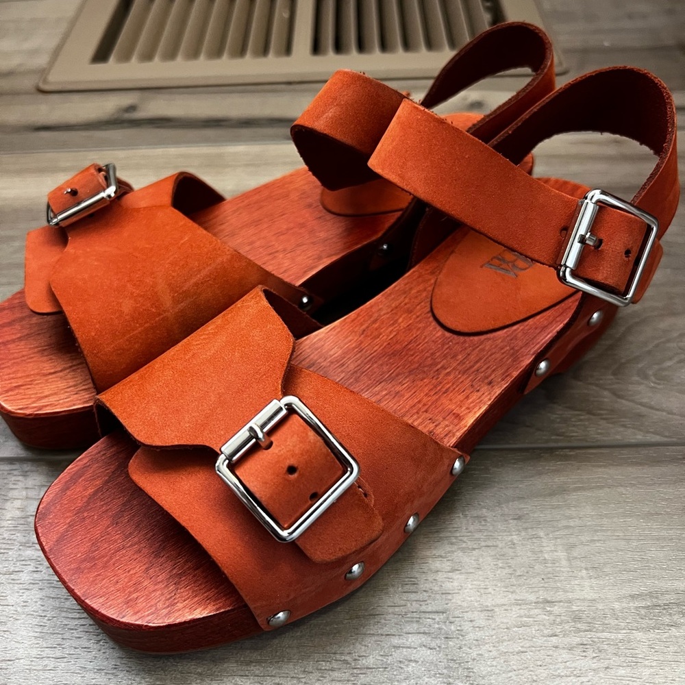 Girls Zara Clogs